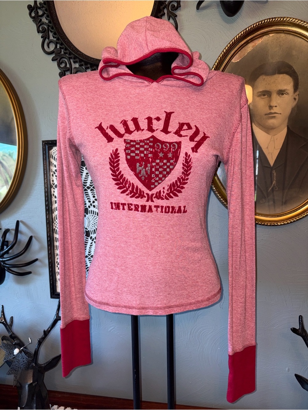 Vintage Hurley maroon Hooded Long Sleeve